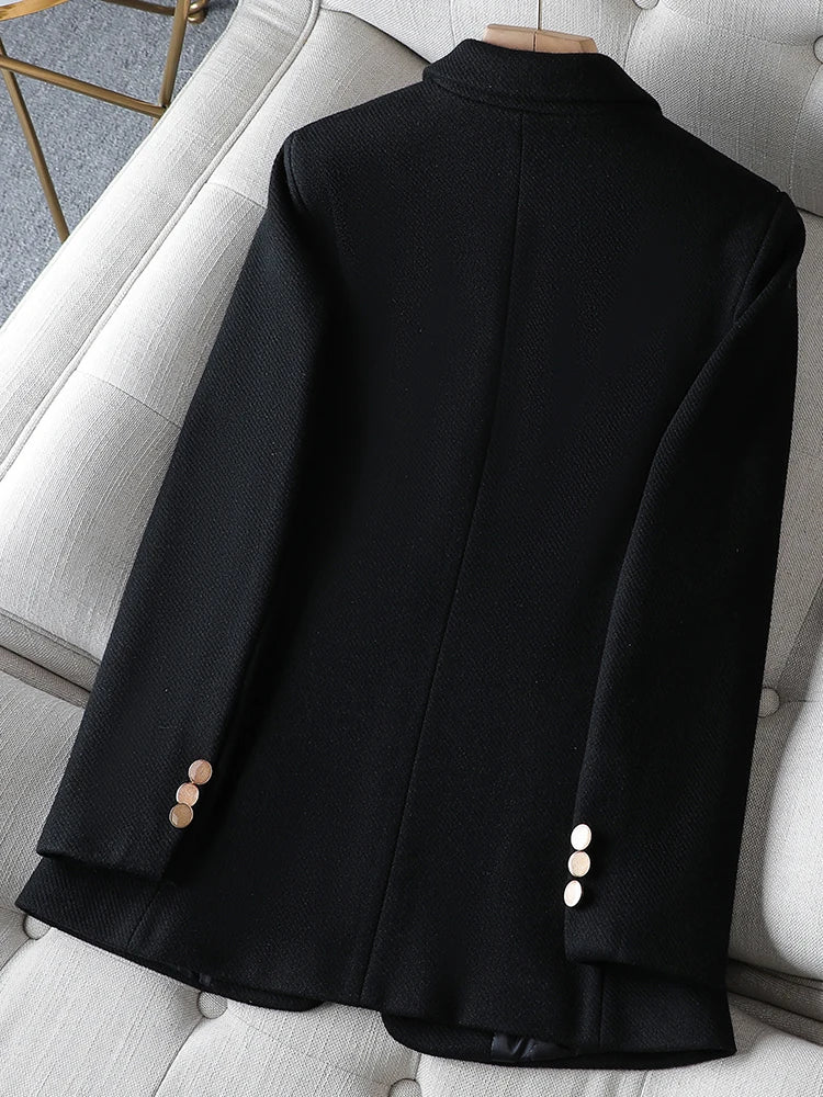 Clara – blazer slim femme chic pour le bureau automne hiver