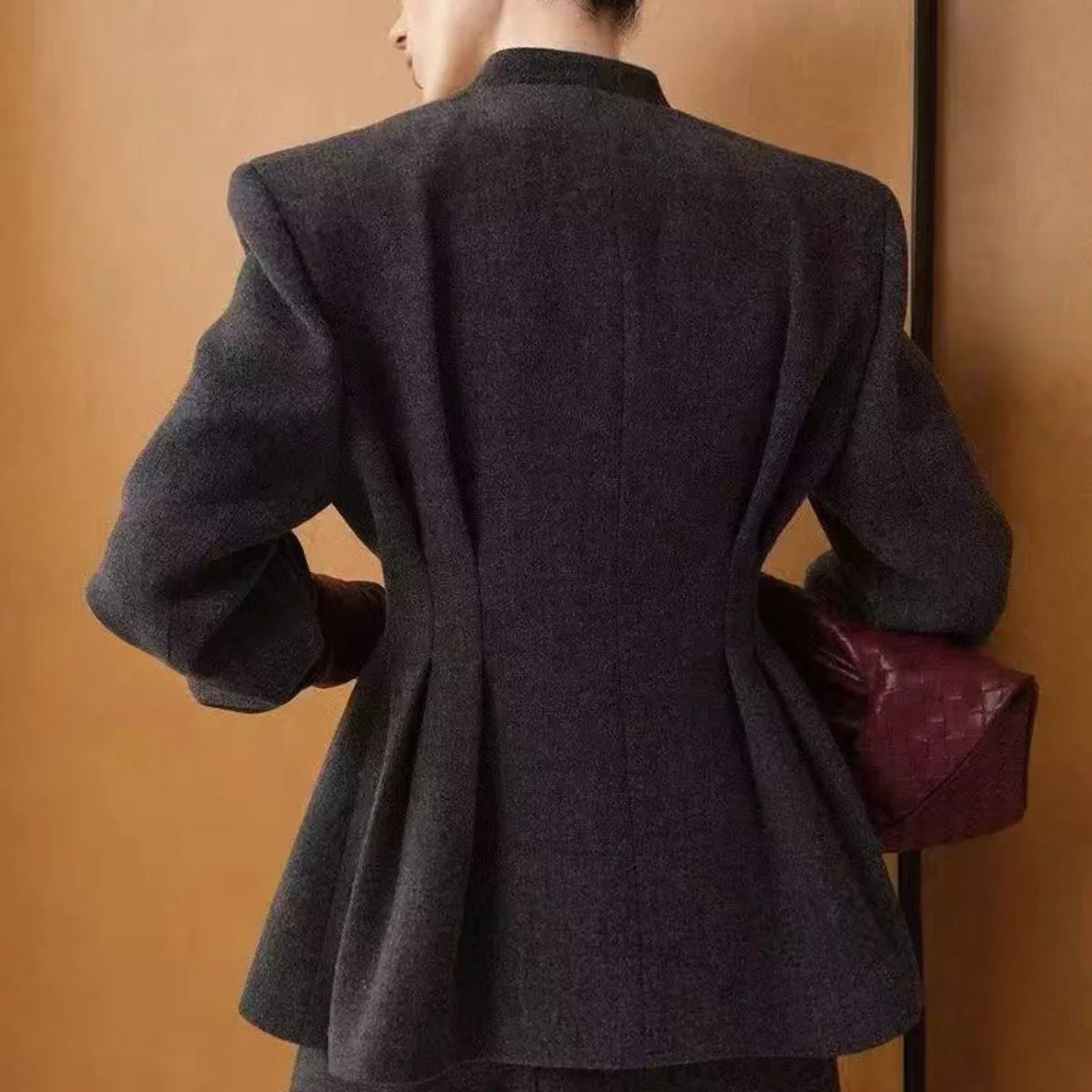 Éloria – blazer femme à col écharpe élégant minimaliste