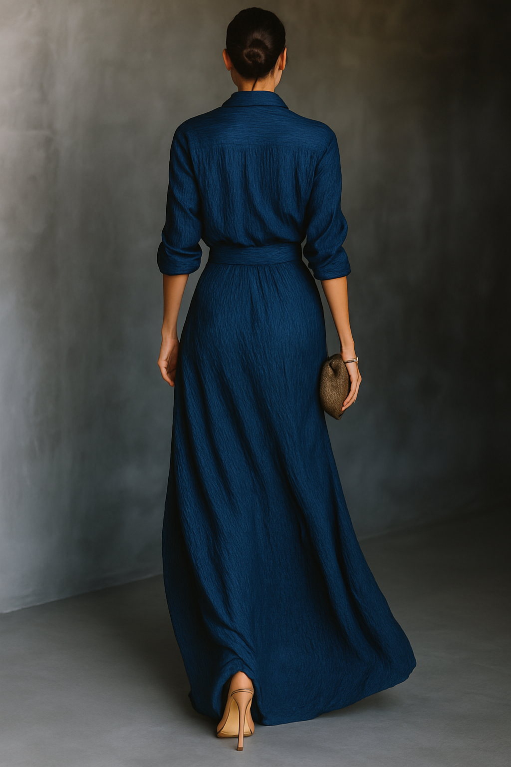 Gresya – ensemble robe maxi bleue texturée plissée avec chemise élégante